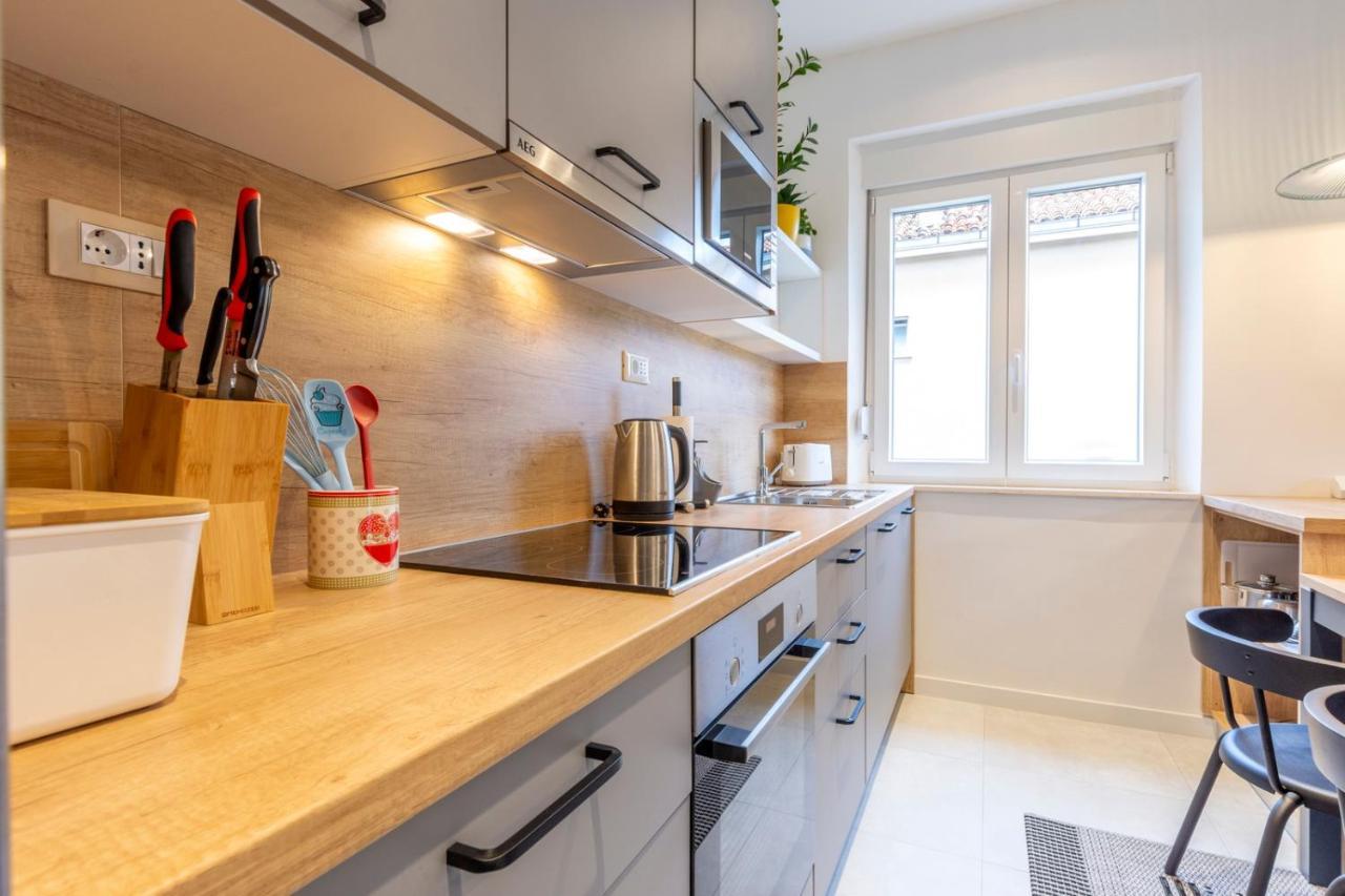 Split Luxury Suite 外观 照片